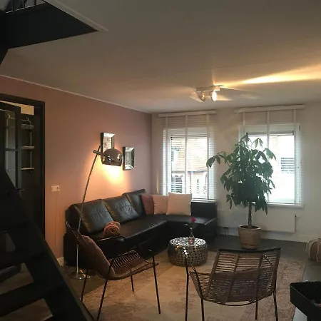 Appartement Pakhuis 5 *